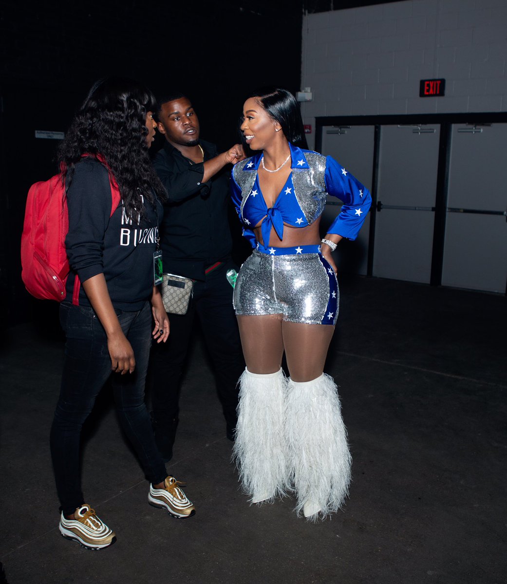 kashdoll's tweet photo. Dallas cowgirl https://t.co/Mzw7HQbjBT