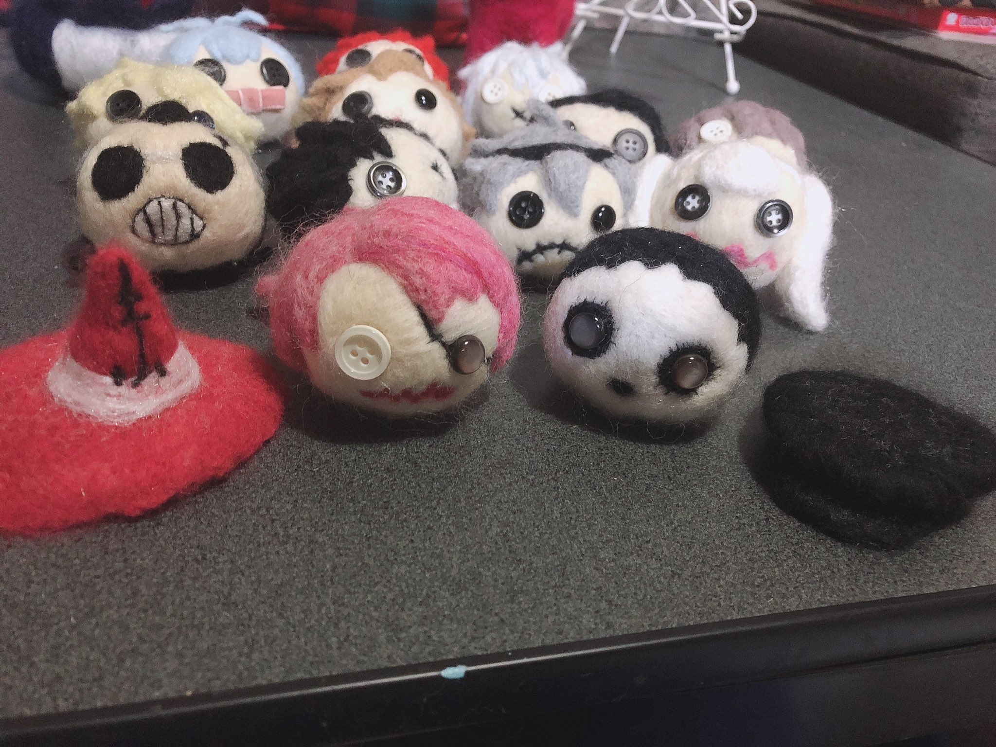 しらたま船長 A Twitter 出来たよー 黒の暴牛おまんじゅうオールスターズ ゴードン人形に合わせた ブラクログッズ 無ければ作ればいいじゃない バネッサとゴードンは帽子取れるよ しらたマシン