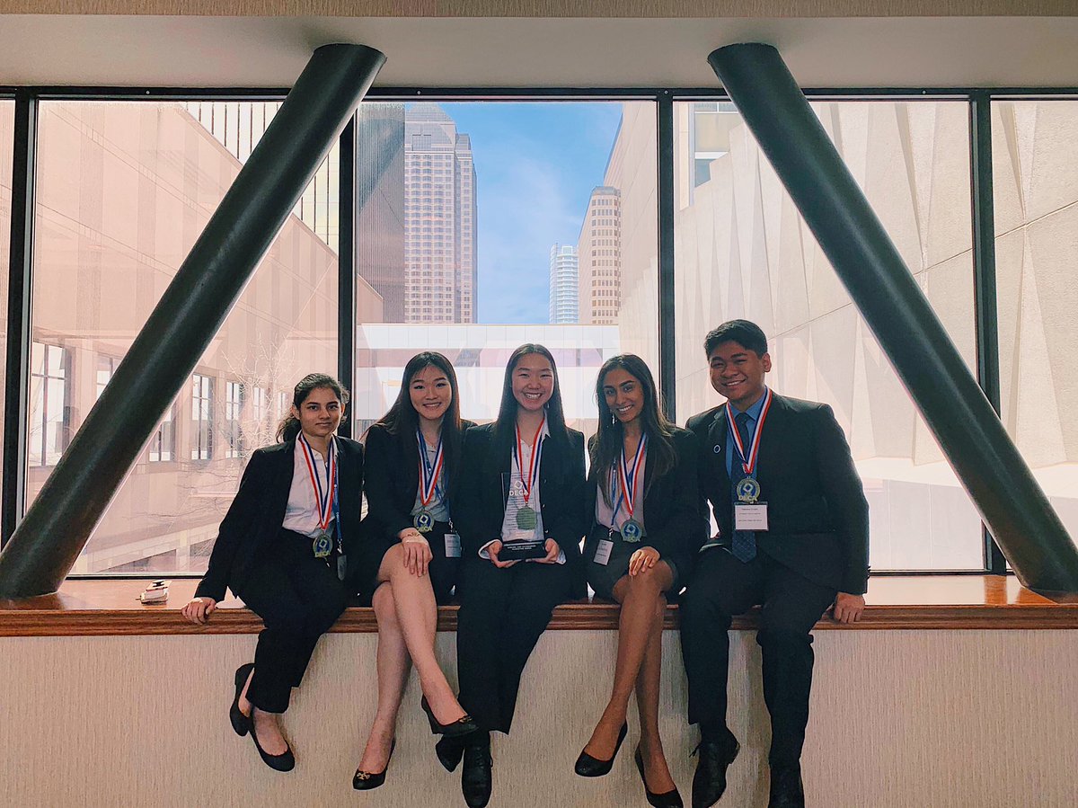 Congrats to everyone who went to state y’all did an amazing job!! Congrats to our state finalists Aahana Ajgaonkar, Anjana Patel, Thanh Nguyen, &amp; Thaddeus Corpuz! CONGRATS TO LOUISE ZENG FOR ADVANCING TO ICDC ORLANDO!