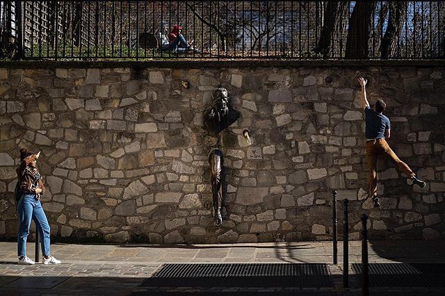 The passer trough walls
#alpha9 #igdaily #everydayeverywhere #streetphotography #instadaily #sonyfrance #sonya9 #igersparis #monmartre #afp #afpphoto #shootermag #paris #parismaville #challengerstreets ift.tt/2BQ8x2l