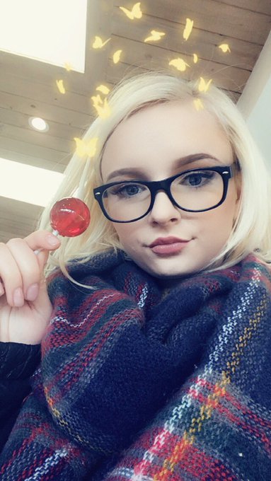 Watch alice pink 💓's leaked NSFW photo on TwXstars