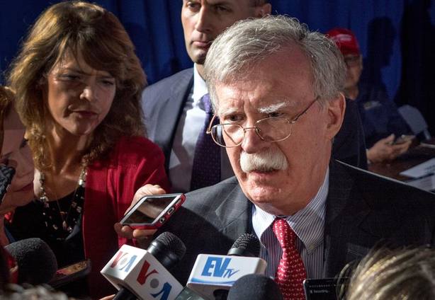 John Bolton: Los militares deben proteger a Venezuela, no a Nicolás Maduro bit.ly/2TfsJEH