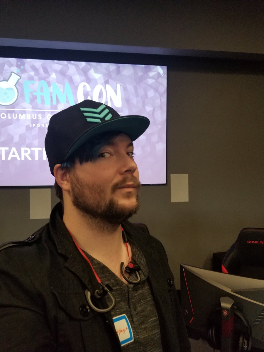 Admiredplague's tweet photo. I'm the first speaker up at #FAMCon2019 ! I'm talking about social media usage for Twitch! Come listen as I help you up your shit posting game on Twitter.
Live soon: https://t.co/hvDTBZgwM2 https://t.co/ZkRI2VNCKT