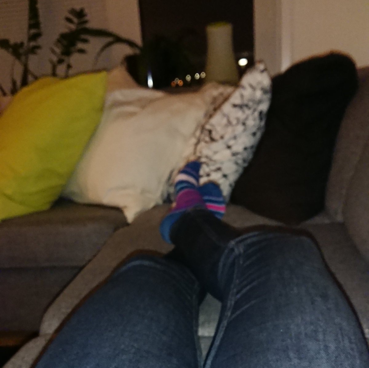 MollyKummel's tweet photo. Borta bra, hemma bäst! #ChelseaUde #Soffläge #ÖmmaFötter

MFF-familjen, va! 😍 Ni gör mig så himla, himla glad! 💙 https://t.co/VBYPBhUiw8