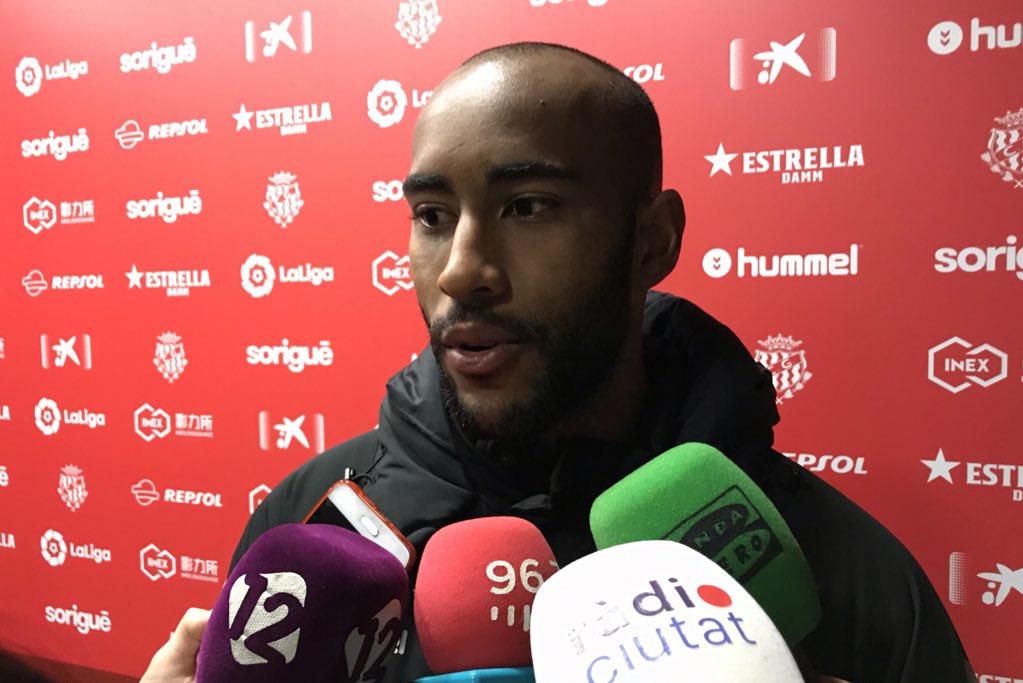 NASTICTARRAGONA's tweet photo. RODA PREMSA | 🎤 @JoseKante i #Fali4 han explicat els detalls del #NàsticCádiz a la conclusió del matx.
💪🔴⚪️ #ForçaNAS https://t.co/qjv30JITPF
