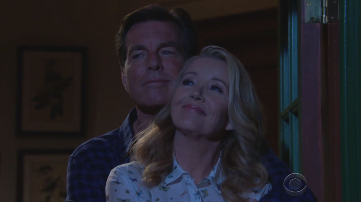 fyeahGHandLante's tweet photo. RT: Nikki & Paul
LIKE: Nikki & Jack
#MTS40 #YR #MTSYR40 #Naul #Nack https://t.co/PHRqsmLl8S