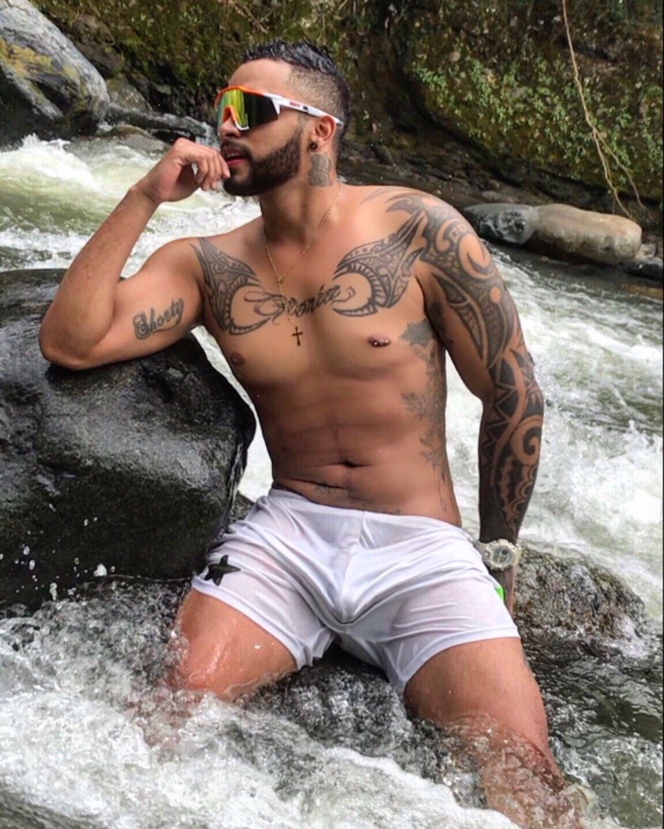 Jonathanshortyy's tweet photo. Estoy medio Gordito pero..... 🐷🤷🏽‍♂️🤦🏽‍♂️😏😜🤣🧔🏽😎🔥🌳🌿🍀☀️🌊 https://t.co/XIUWmo84hx
