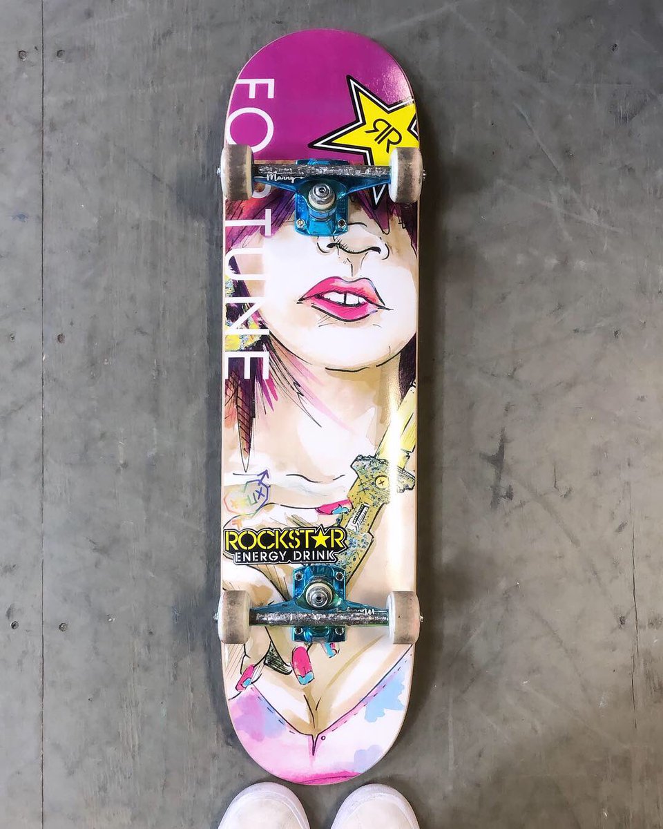 fortune_skate's tweet photo. @Sofiamaldo Graphic is just 🤤
Available 7.5-8.5 👉🏽 https://t.co/W57j6OEQwk
Or your local shop 🙏🏽💞 Tag’em
#FortuneSkate #FemTrap https://t.co/eu3NOmc2qL