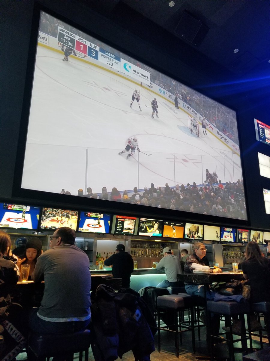 Insulator_91's tweet image. Alittle supper before the the game!!!
GoleafsGo #leafsgame