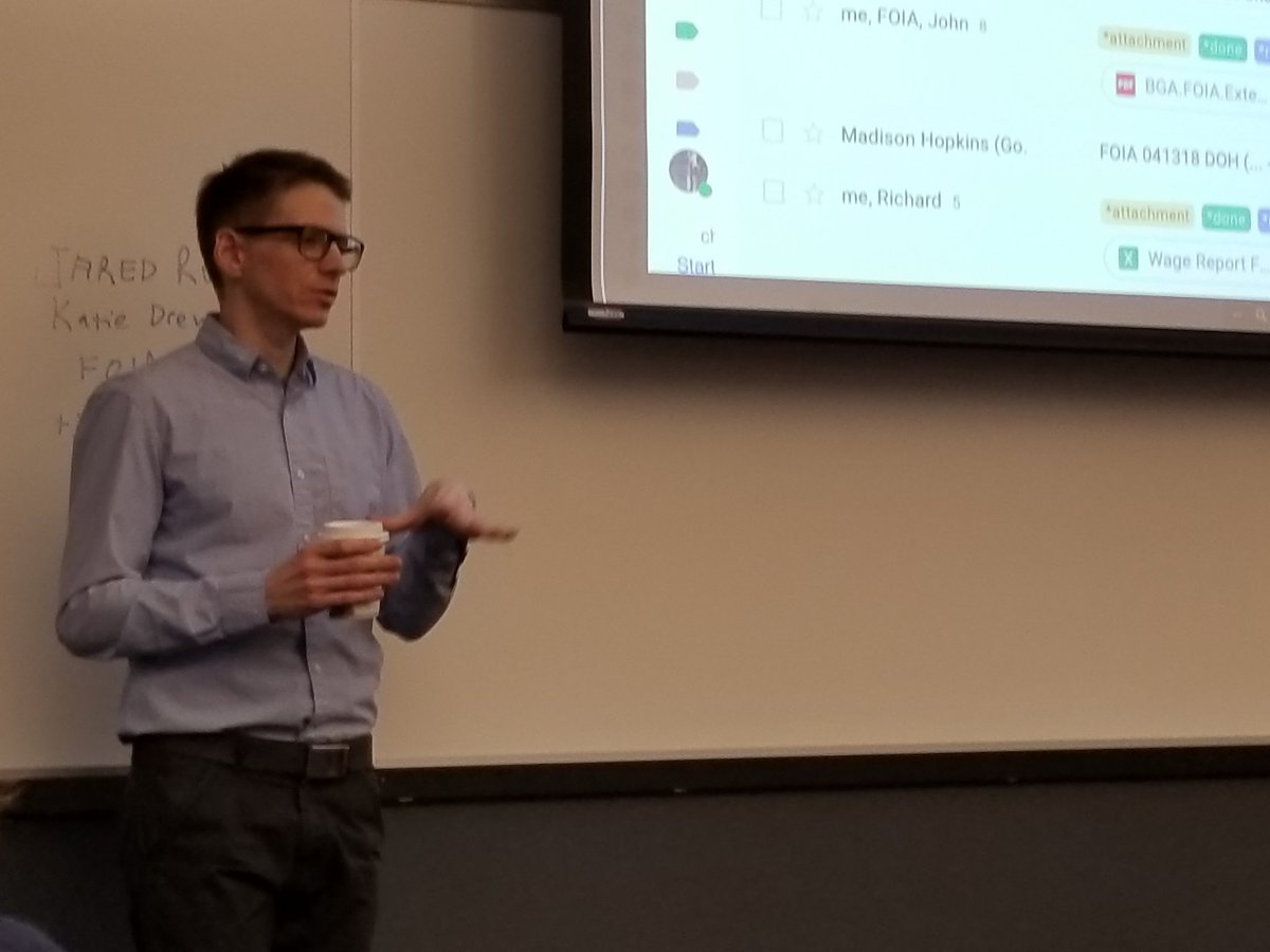 inklebarger's tweet photo. @ChicagoReporter's Matt Keifer discusses https://t.co/vMW4VSA8fz and https://t.co/UetTeWnQQA at #FOIAFest @headlineclub https://t.co/nIpraVWGta
