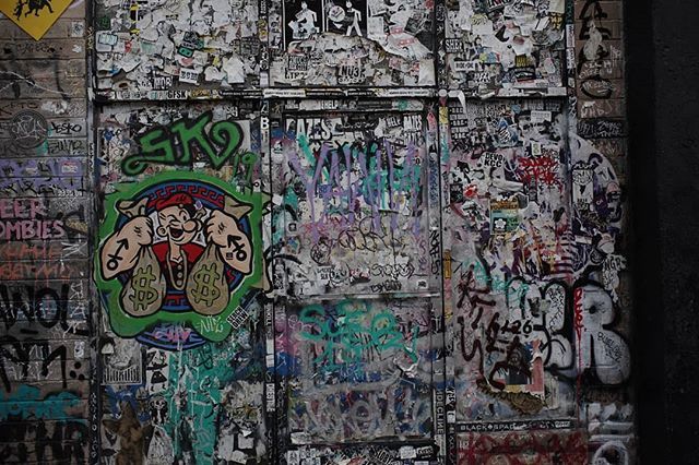 LVElectrified's tweet image. #stickerwall #stickers #fremonteast #downtown #dtlv #lasvegas #vegas ift.tt/2U5afE6