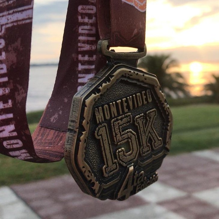 Montevideo15K's tweet photo. Dale que te espera en la llegada. Nos vemos en carrera. Es hoy. Se correr. #M15K #EstasParaMas https://t.co/l1FNLrFWl6