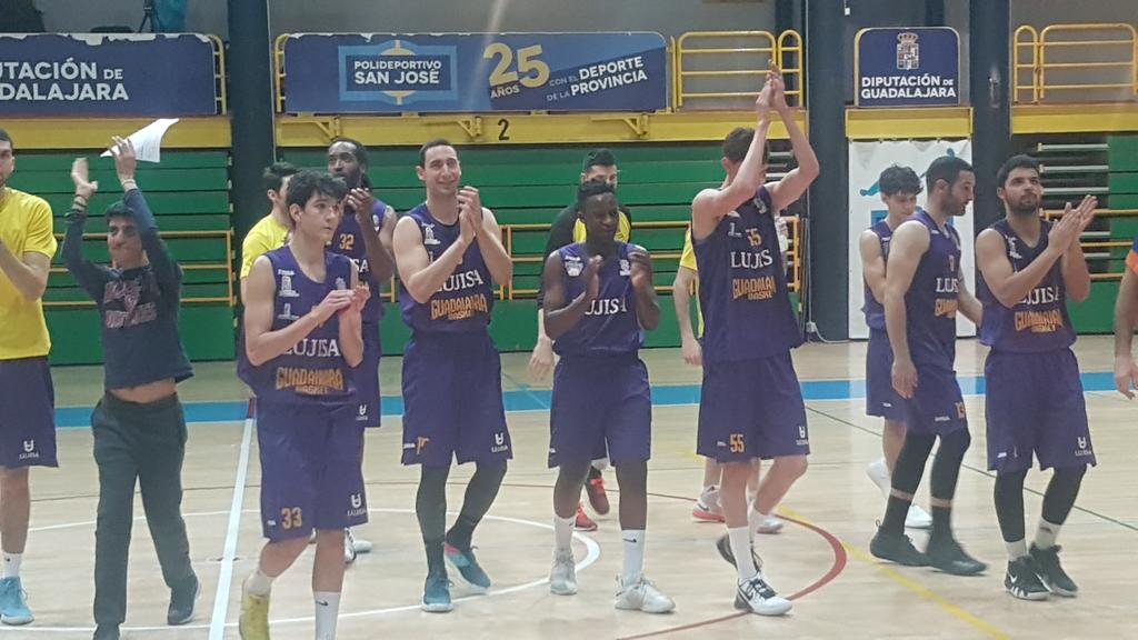 Final en el San José
<a href="/lujisa/">Julia Holla</a> Guadalajara 87 <a href="/cbaridane/">CB ARIDANE</a> 71.
Festival morado de triples con 18 de 33 y debut de los juniors Wel y Orellana.
#MuchoGuada
