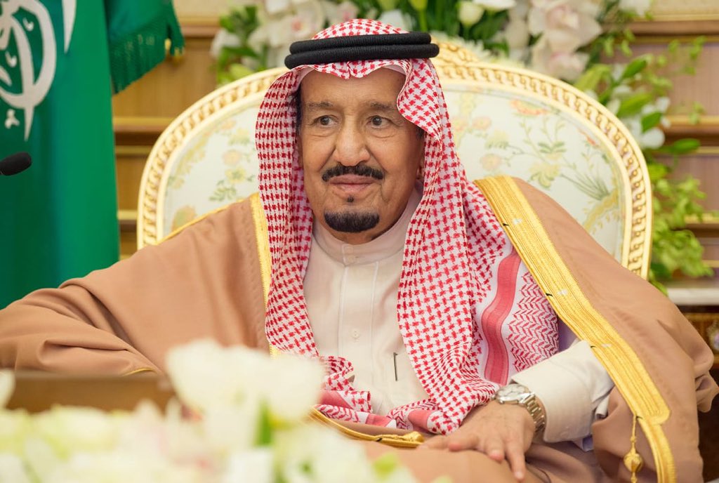 KSA24EN's tweet photo. #Royal_Order: Paying month's salary for the military personnel who participate in the front ranks of military operations in the southern border of #Saudi Arabia.
#Breaking
#KSA24 https://t.co/durN8INBSO