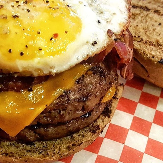 Brunch burger anyone? 🍔🍳🥓🧀 #yyc #yyceats
