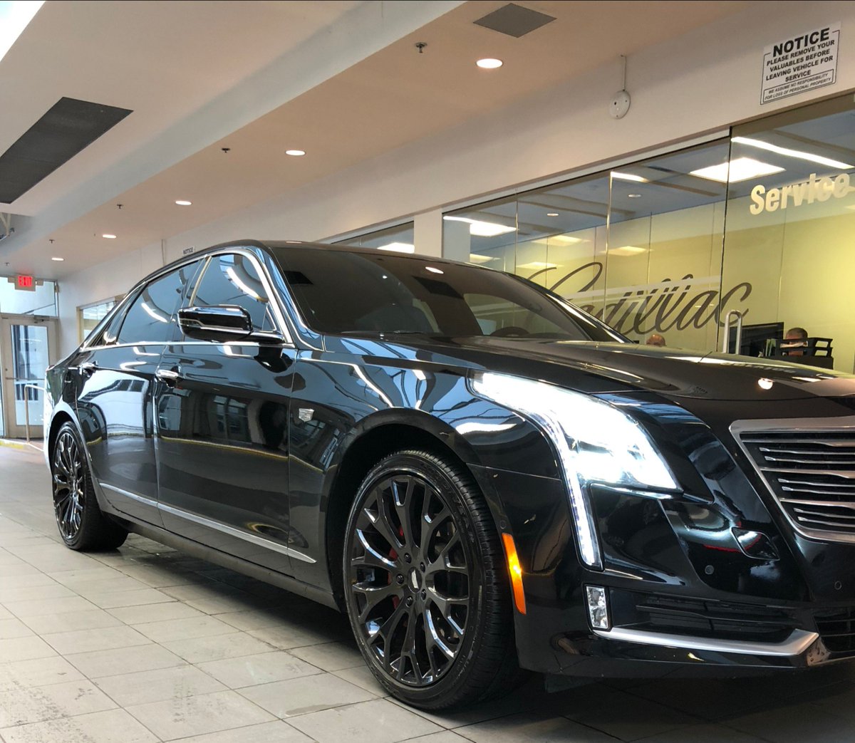 CVDAuto's tweet photo. Cadillac CT6 with VT383 rims #CVDAuto #2019 #VT383 #Cadillac #CT6 https://t.co/bVA4ujj5QZ