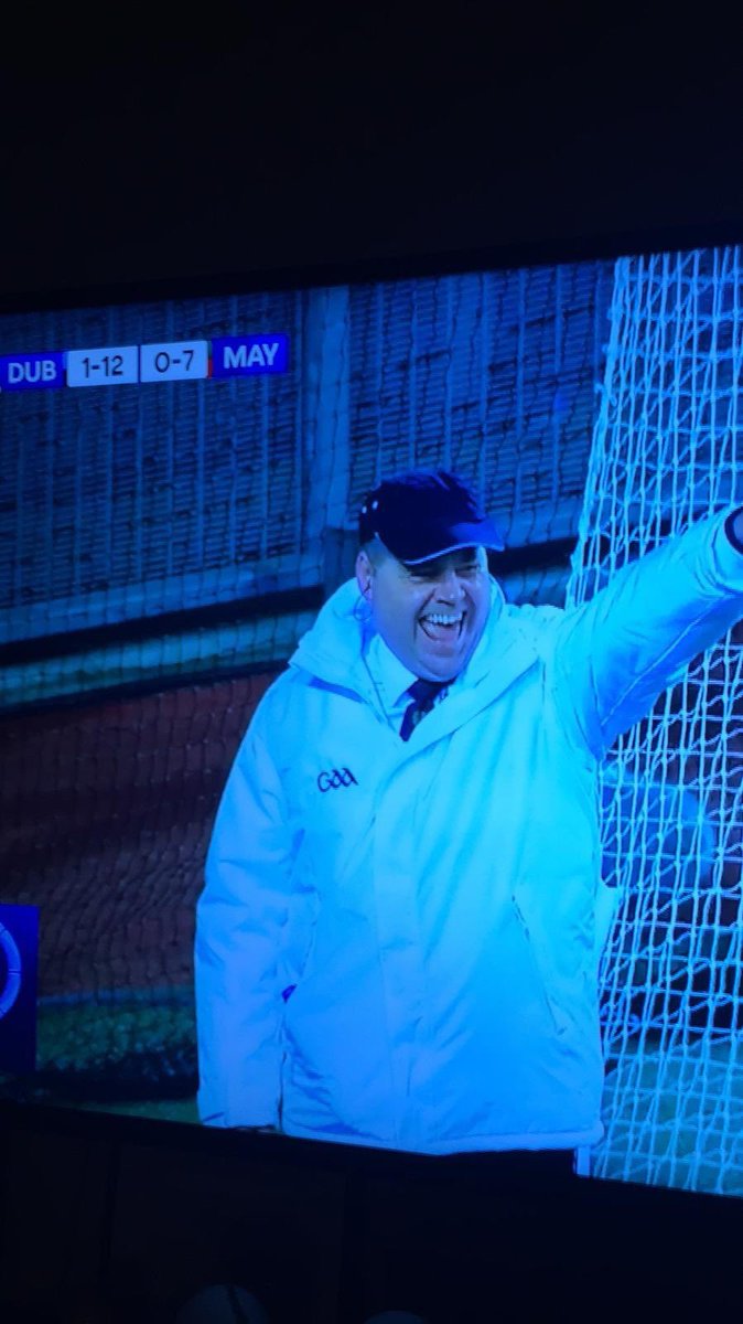 emn_fitness's tweet image. Jeez @trasnaman you could have been a bit more sympathetic to Toms accident tonight #poorform 😂 #getwellsoontom