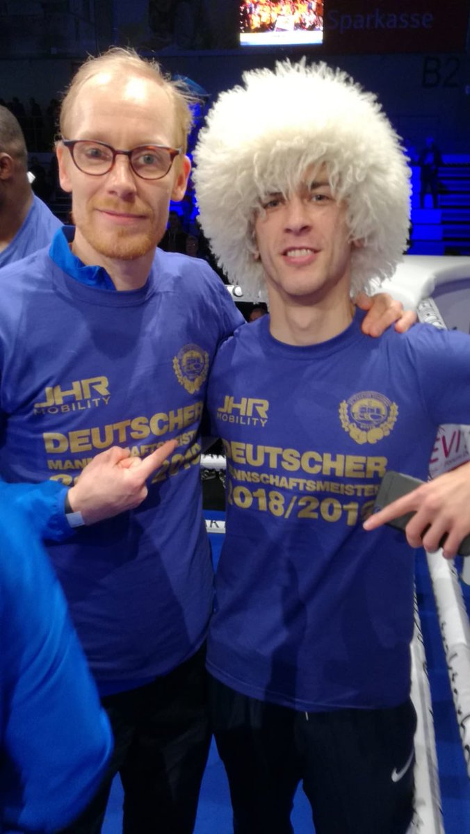 Villit juhlat alkoivat Schwerinissä mestaruuden myötä! BC Traktorin edellisestä mestaruudesta ehti kulua aikaa 21 vuotta. Arslan ja Karre saivat työlleen ja Saksassa vietetyille kuukausille hienon palkinnon.