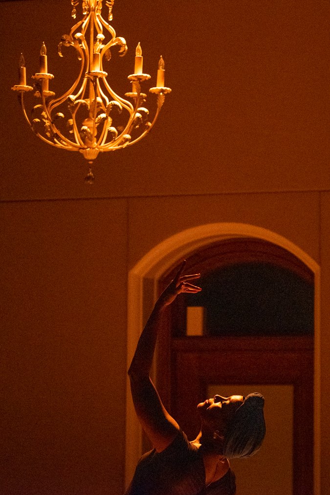 BridgeRep's tweet image. It's our final performance of EARTHA MAE and we're sold out and we're all up in our feelings! One last time: let's do this!

Eartha out.

(photo by Andrew Brilliant)