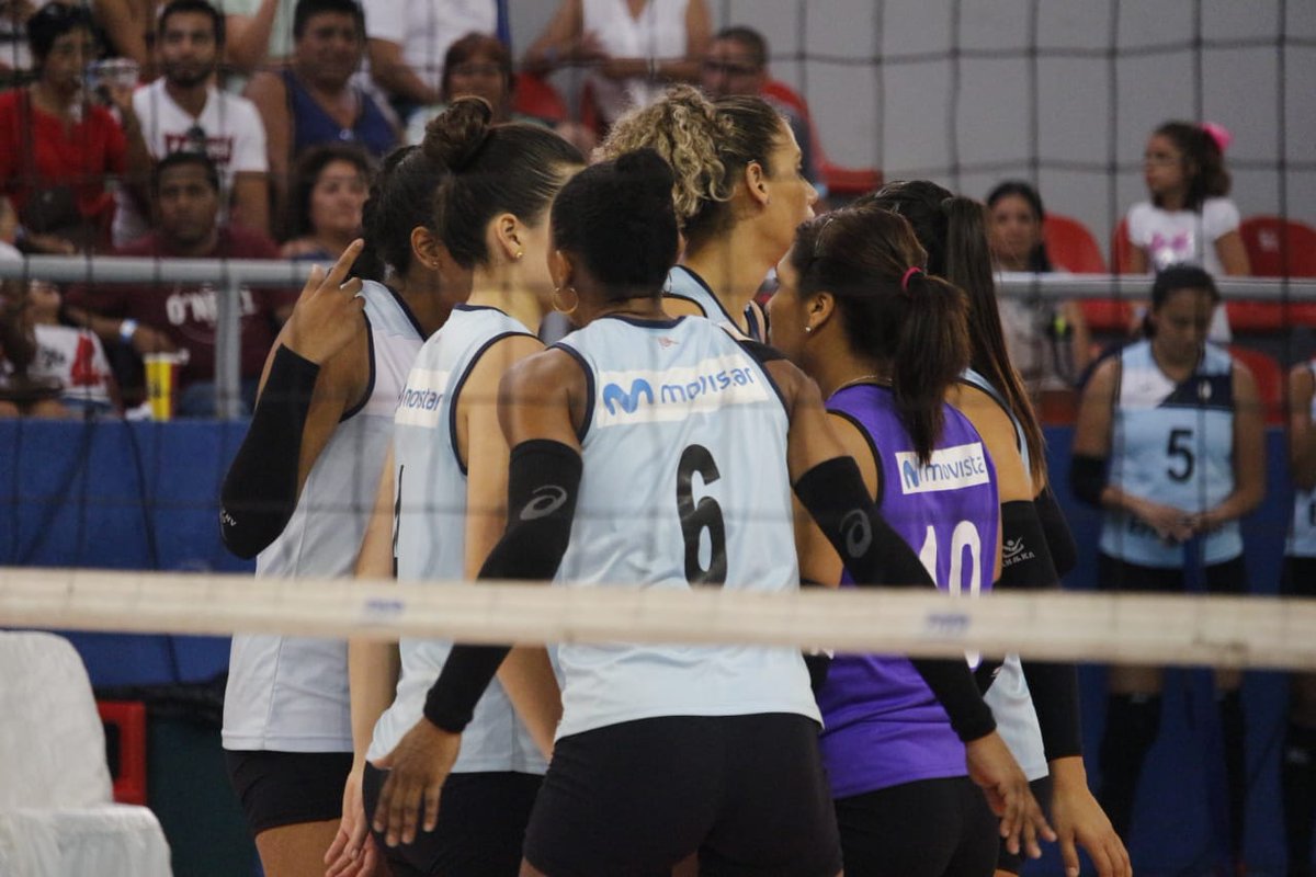 LPVBetsson's tweet photo. 🔴[EN VIVO] #Voleylovers #LNSV🏐
FINAL 1SET: #RegatasL 25 - 21 @CircoloPe

🥁 : Manuel Bonilla de Miraflores 
🎟️: @teleticketperu
📺: @MovistarDeporPe https://t.co/qTek4EvTLb
