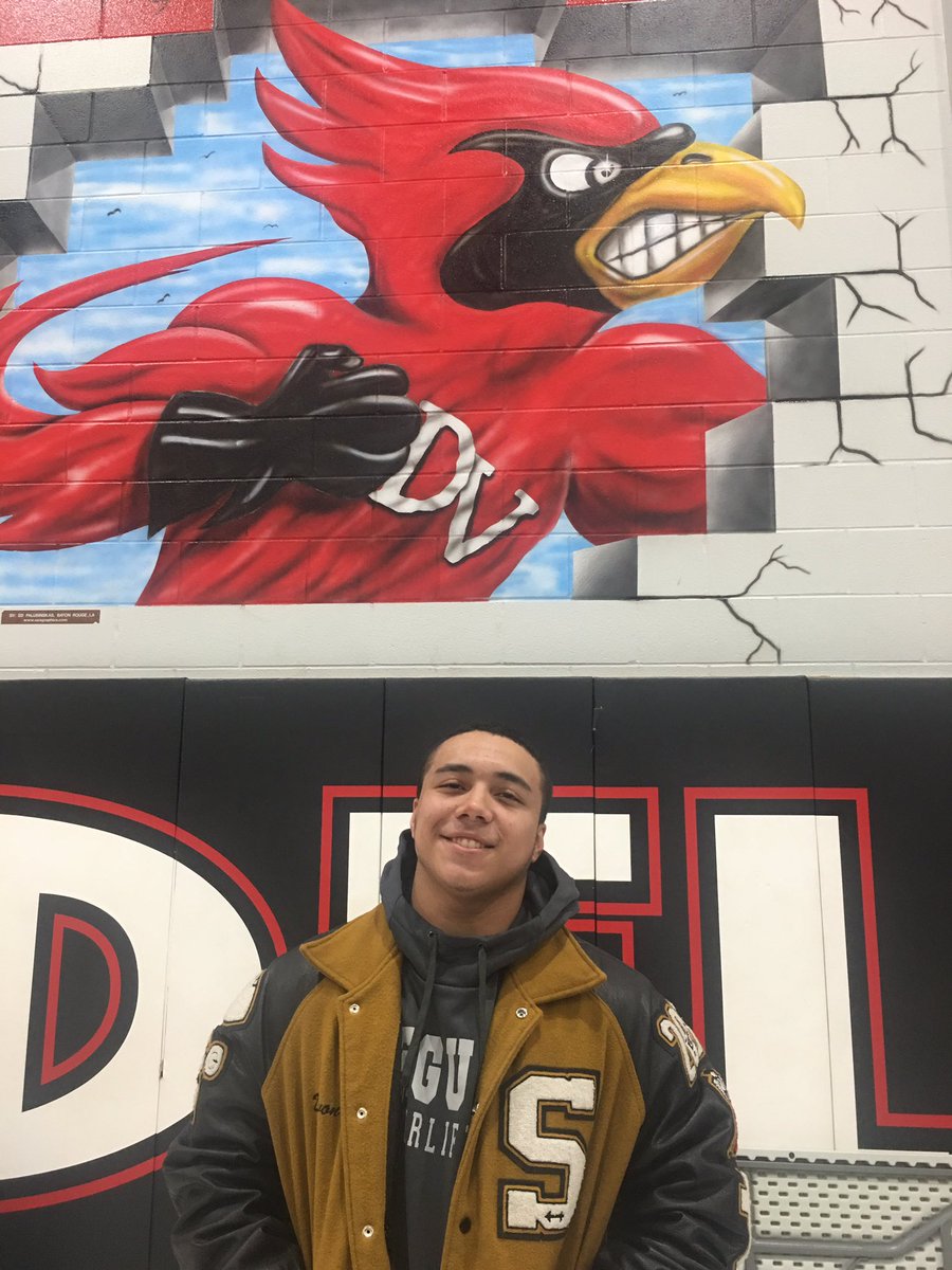 coachlangford46's tweet photo. Congrats to Devon Soto for advancing to the next round & qualifying to Regionals. In 2 weeks he will be representing for the Matadors at the Regional Powerlifting Meet in Weslaco, Texas. His hard work truly paid off. #stillLifting https://t.co/J2lMnMg3EC