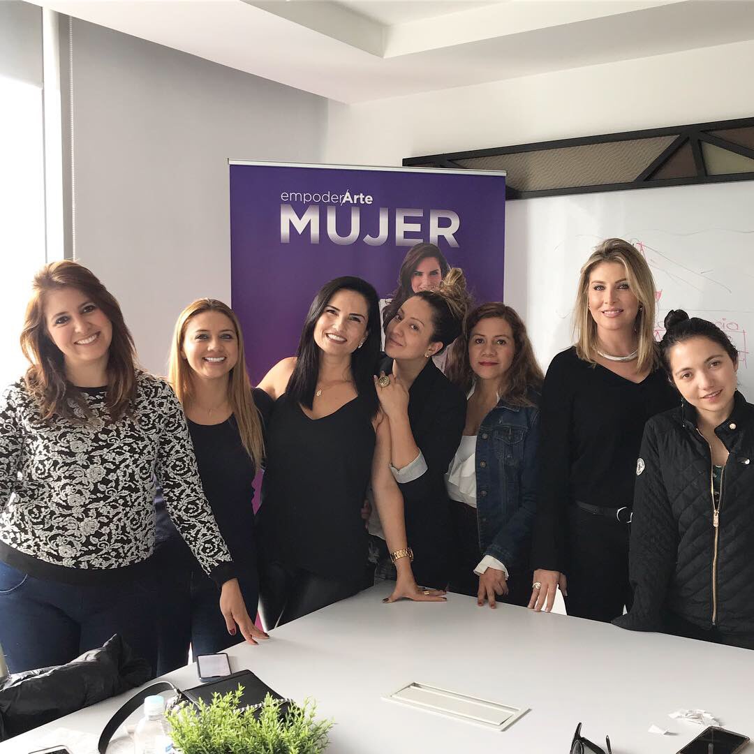 beatrizhalvarez's tweet image. Una nueva edición de EmpoderArte Mujer en el que mujeres maravillosas trabajan en sí mismas para conectarse con su Ser esencial, porque el empoderamiento parte de adentro hacia afuera. Gracias por permitir servirles 🙏🏻 Pronto nueva fecha! 
@WorkAndGo