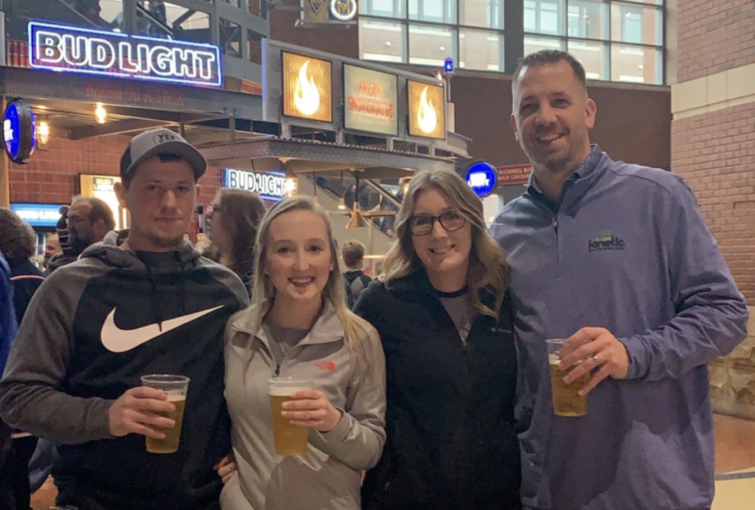 TerryRataiczak's tweet photo. Game night #cbj https://t.co/a63UXjoDGJ