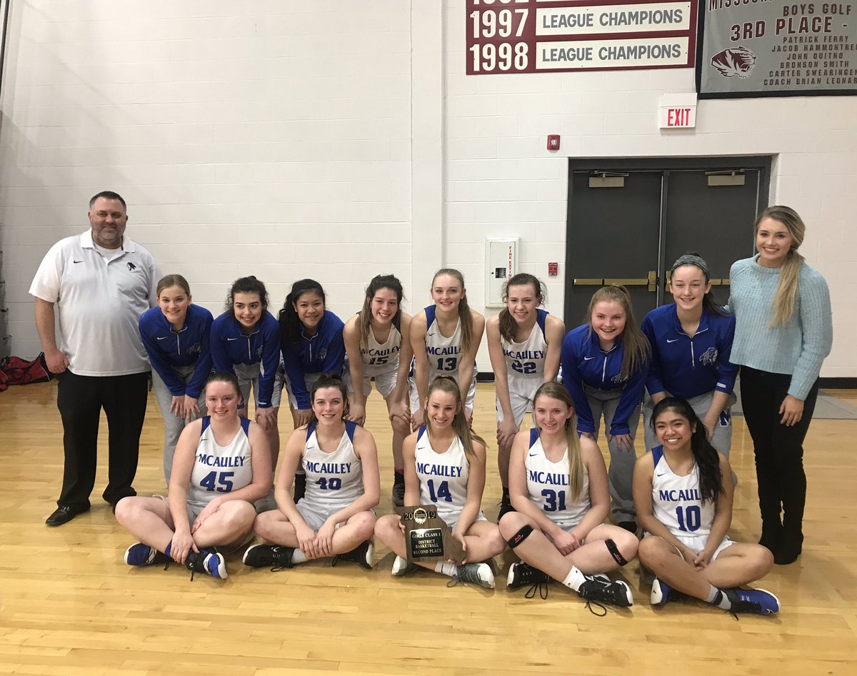 Coach_Howard1's tweet photo. I can’t express how proud I am of this team for the dedication you gave me all year. One game doesn’t define who you are as a team. You had one of the best seasons in our history..be proud of that. You will forever have a place in my heart. @warriorsports_ @HowardDeana https://t.co/SS3d51qDrf
