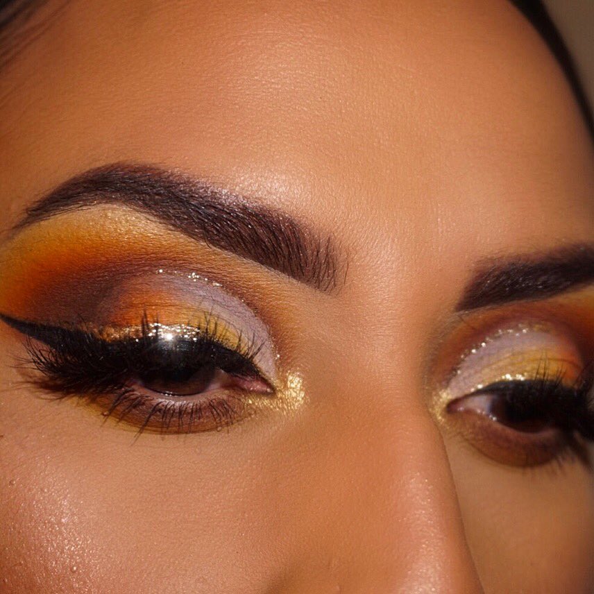 melsmakeupdeets's tweet photo. โ๏ธSunnyโ๏ธ
@ABHcosmetics Soft Glam
@juviasplace Zulu
@wetnwildbeauty Mega Liner
@UrbanDecay Midnight Cowboy
@BenefitBeauty x @DesiPerkins Bomb Ass Brows
@UDM_MUAS
#udm_muas #undiscovered_muas #benefit #AnastasiaBeverlyHills https://t.co/dwsKSxZr10