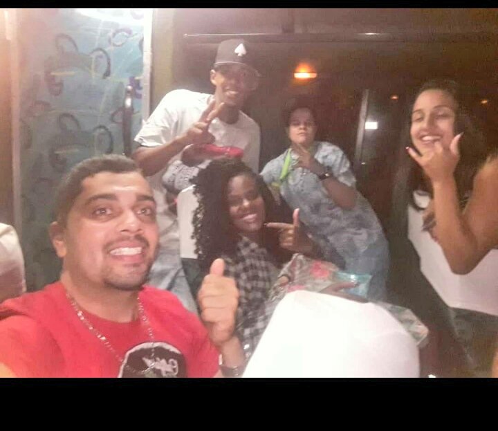 MorgAlmeida's tweet image. Boraaaaaa 
#Piscinha_Amooor 💋💕
#Jheny
#Mayk
#Carol
#Bruno