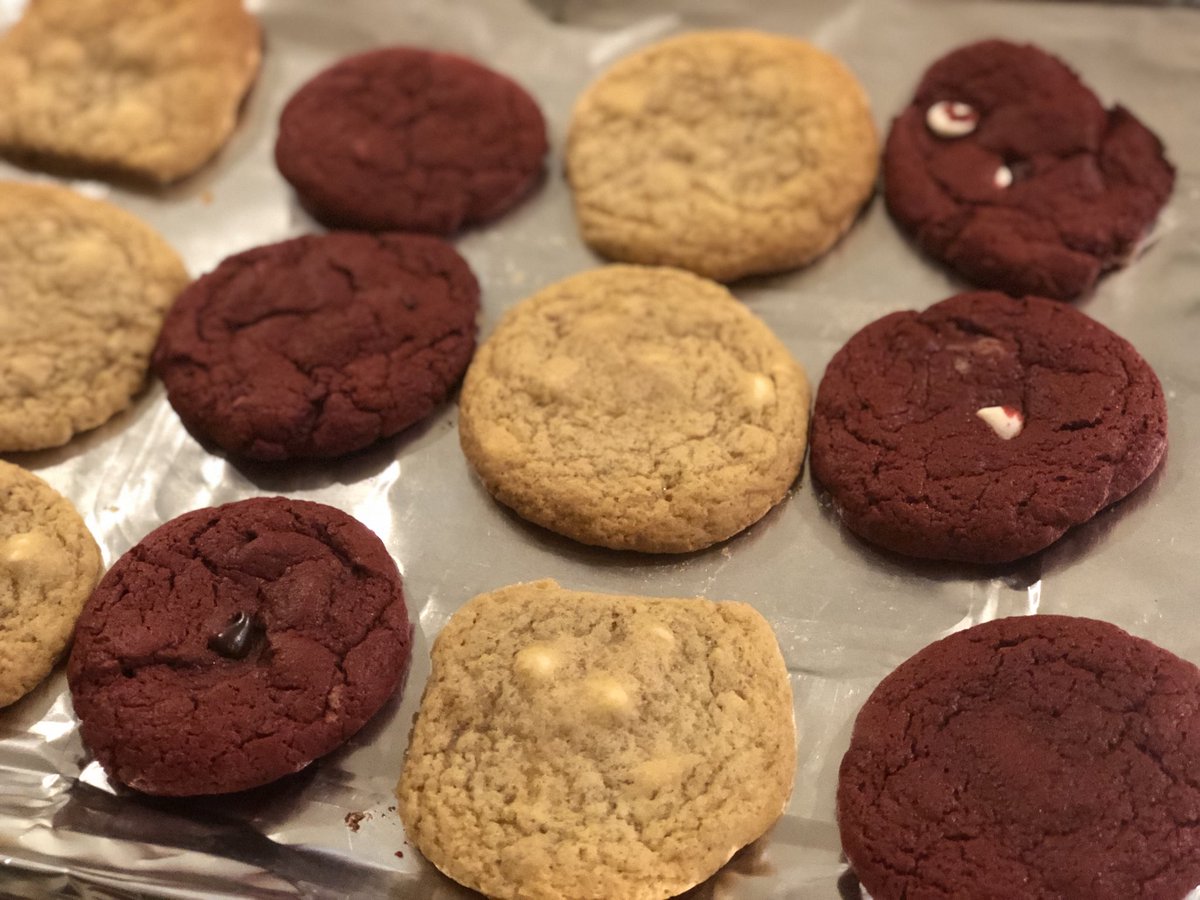 🚨 #NewItemAlert Red Velvet Cookies 

#infused