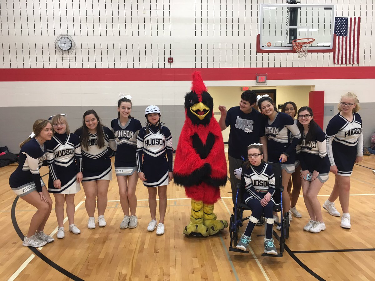 MentorSparkles's tweet photo. A completely amazing day at Springfield for the Springfield Sparkle Showcase! So many spirited and talented inclusive teams! #onceacard @MentorAthletics @MentorSupt https://t.co/kRbeVmhgay