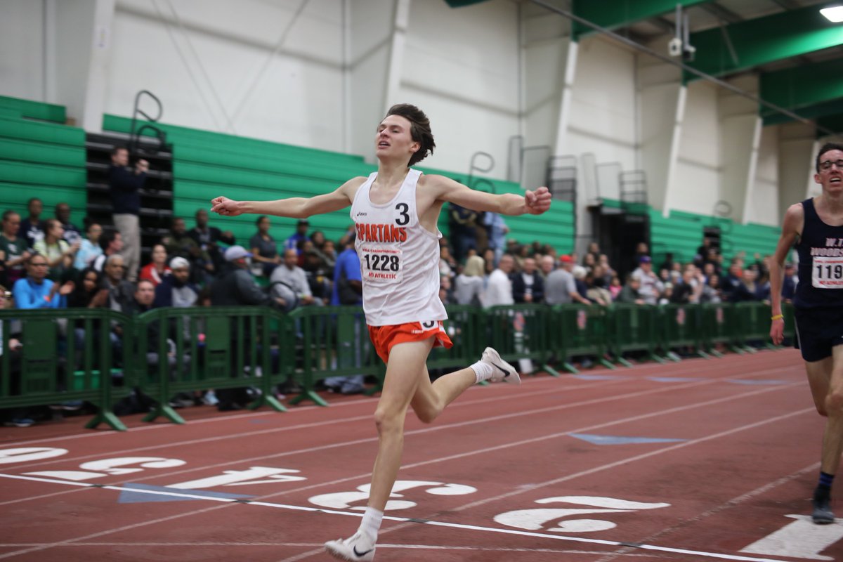 Sean Stuck of <a href="/wstrackandfield/">West Springfield T&F</a> wins #6A State 3200m title!! #MileStates

WATCH LIVE: va.milesplit.com/articles/256783