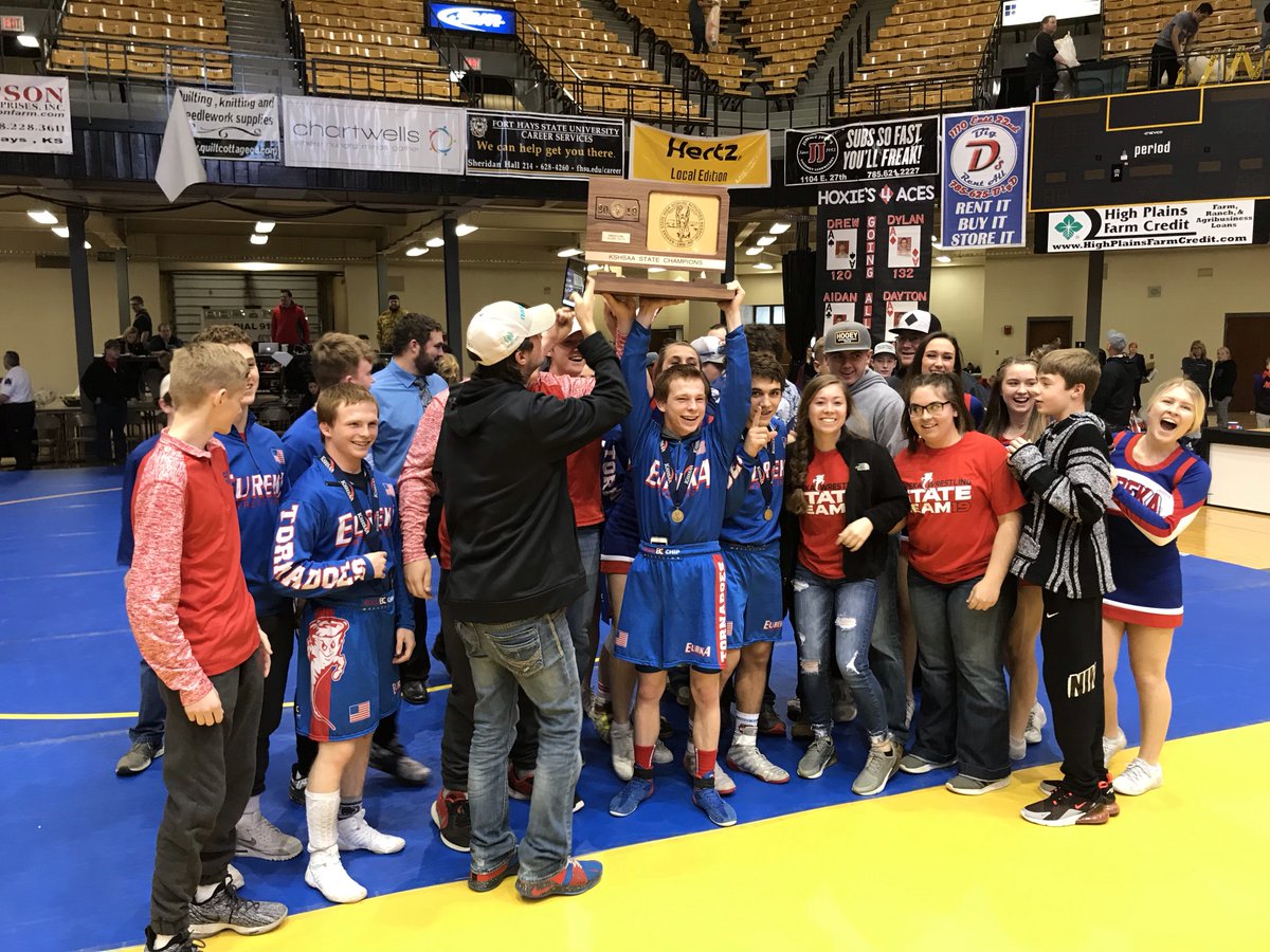 EurekaTornadoes's tweet image. Wrestling State Champions at 3-2-1A!!!!   Eureka,  You know!!