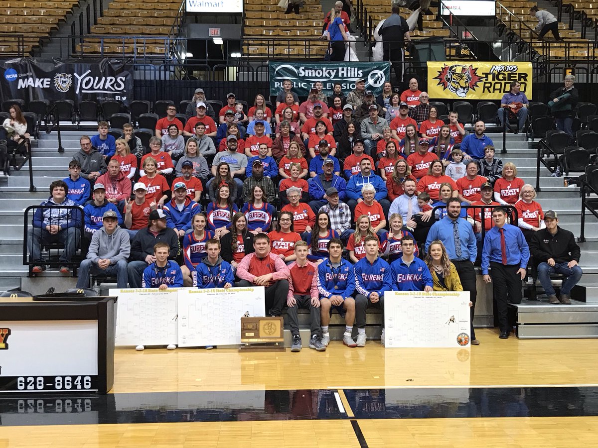 EurekaTornadoes's tweet image. Wrestling State Champions at 3-2-1A!!!!   Eureka,  You know!!