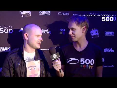 _LuisBautista's tweet photo. Carajo, como han pasado los años... justo en la nostalgia. #ASOT900 #ASOT900NL #TranceFamily 😱
* Above & Beyond (@jonogrant) y Armin van Buuren #ASOT500 Den Bosch, 9 de abril 2011. https://t.co/Zs6EaqkFjA