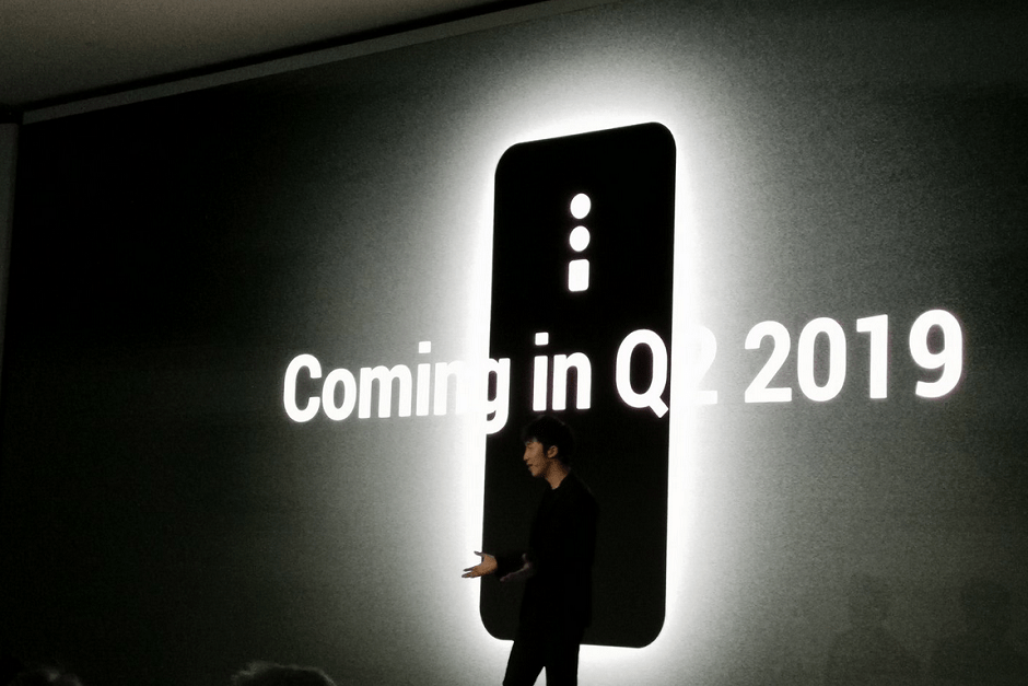 Gizchina's tweet photo. Oppo10X lossless zoom now official, first smartphone to come later this year #Oppo #10xlosslesszoom #losslesszoom #news #MWC2019 https://t.co/iD7RVh1bL9 https://t.co/ApF10Q71KX