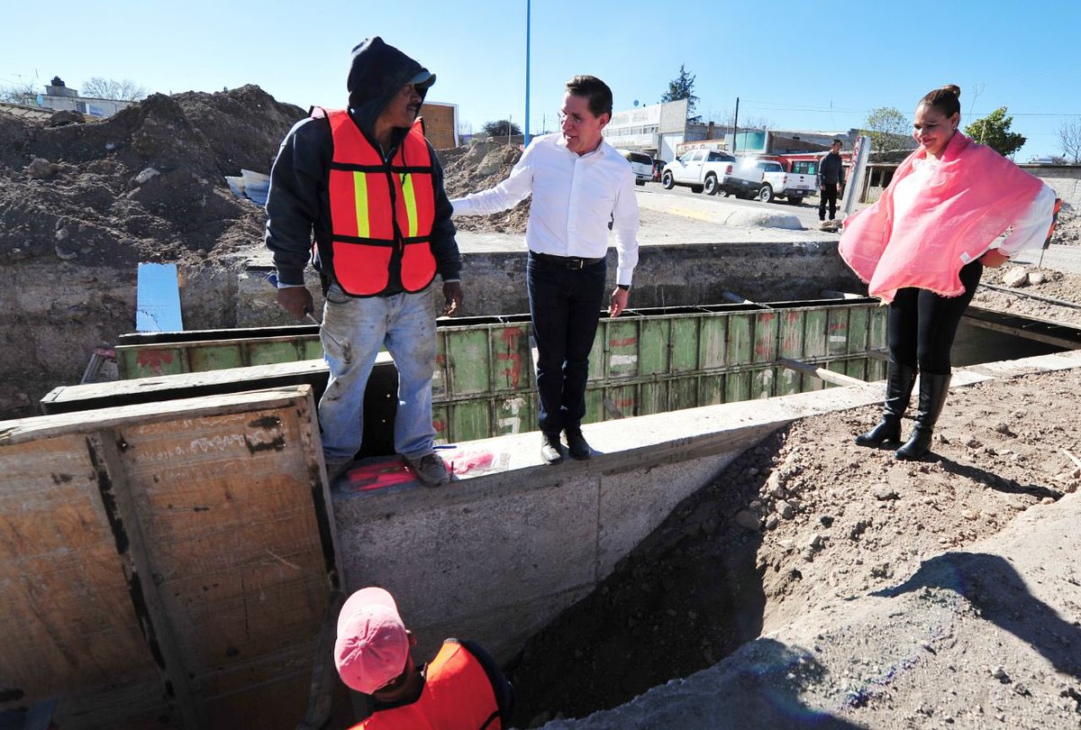 AispuroDurango's tweet photo. Supervisamos los trabajos que se realizan en la construcción del Blvd. de la Carretera 45 - Las Nieves en Ocampo. Con más obras y apoyos a los municipios #DurangoEsMejor. https://t.co/j4iu4gOYav