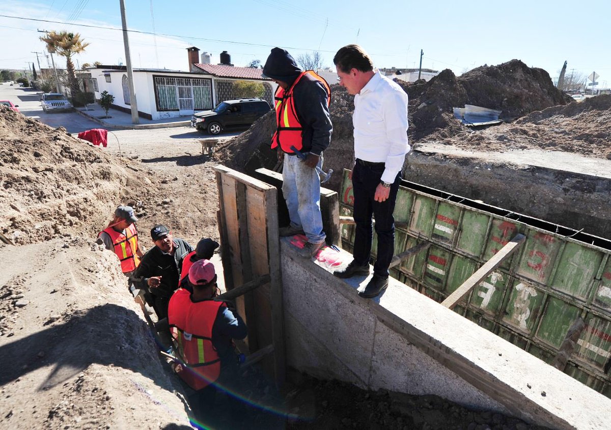 AispuroDurango's tweet photo. Supervisamos los trabajos que se realizan en la construcción del Blvd. de la Carretera 45 - Las Nieves en Ocampo. Con más obras y apoyos a los municipios #DurangoEsMejor. https://t.co/j4iu4gOYav