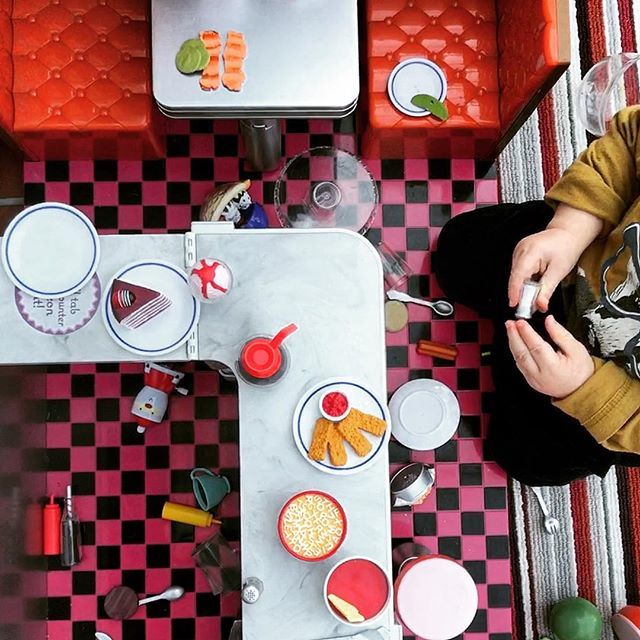 1950s toy diner. All the classics. Hash browns. Red velvet cake. Rashers. Gherkins. Alphabetti soup. Tomato soup with saltines. Bottomless coffee. Cokes. Curious looking pastrami sarnie sadly out of sight. Poor deprived toddler fondling the salt shaker. ift.tt/2BPQnxI