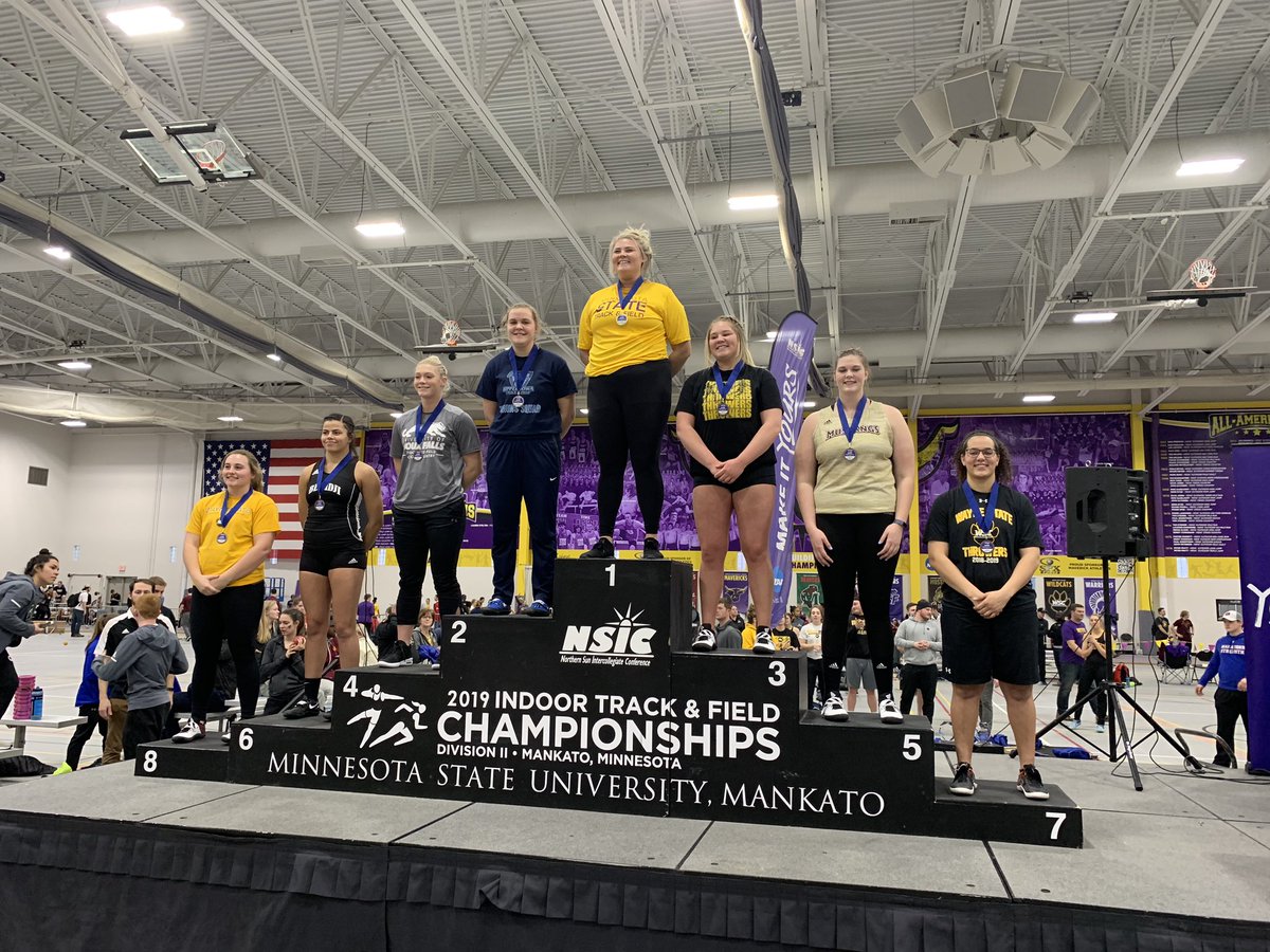 UIU_XCTF's tweet photo. 🚨CONFERENCE RUNNER UP!!🚨@Brinn7 with a throw of 14.37m (47’1”) in the shot put, which is also a new school record!! #FeathersUp https://t.co/VVIIU0JAkD