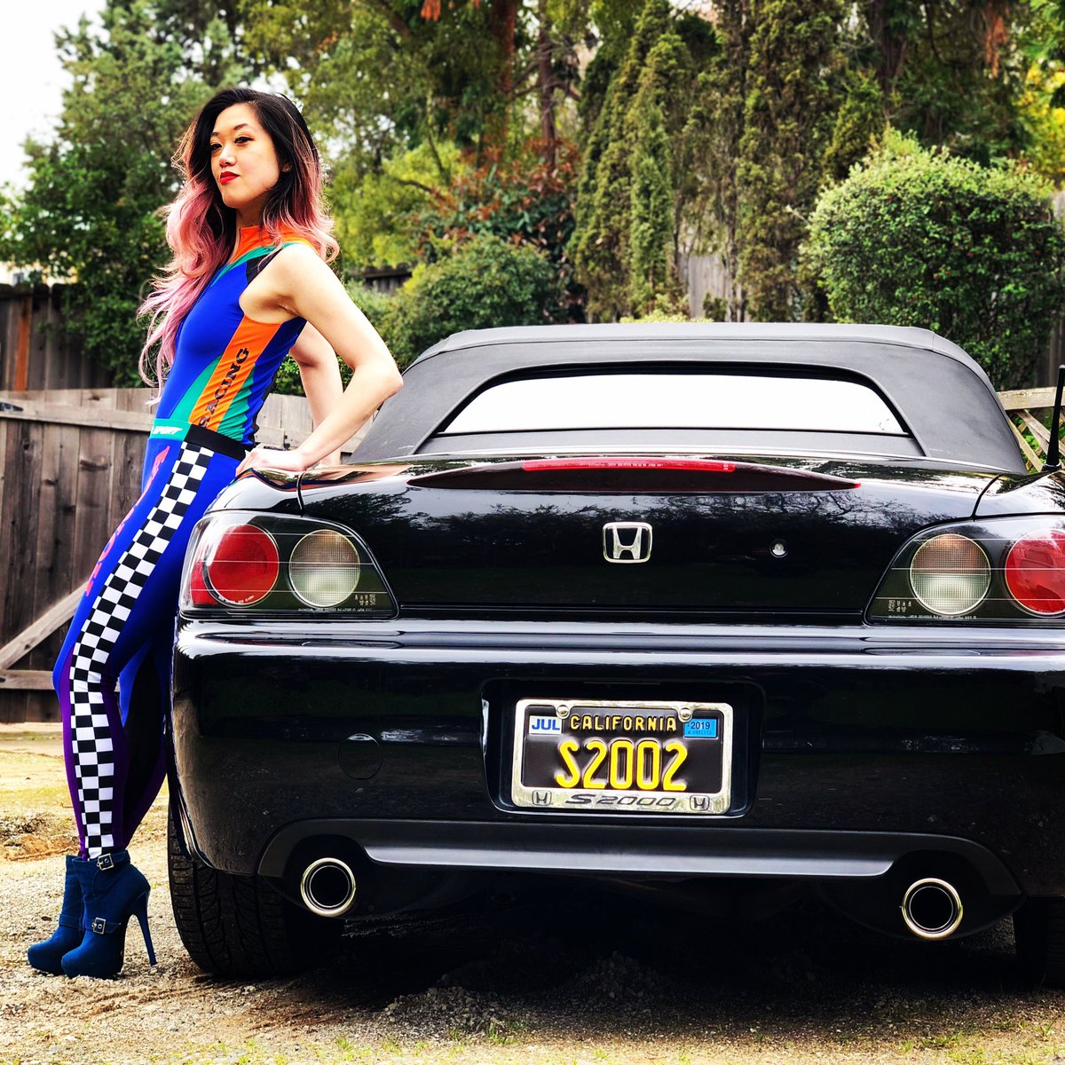 NostalJae's tweet photo. Sometimes I just want to look as cool as my car does...
#honda #s2000 #s2k #convertible #forever21 #hondaracing #s2002 #berlinablack #california #redwoodcity #whip #fun #race #drivefast #manualtransmission #chickswithsticks #nojunkinthetrunk #allstock #ap1 #ilovemycar #2002 https://t.co/O1XMqPIXkB