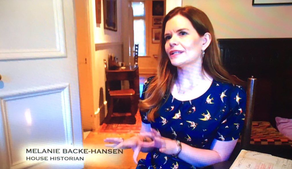 Great sequence about #BedfordPark at end of episode 4 of <a href="/PhilSpencerTV/">Phil Spencer</a> 'History of Britain in 100 Homes', featuring <a href="/PGSMurray/">Peter Murray OBE</a> and <a href="/HouseHistorian/">Melanie Backe-Hansen</a>. Catch up on @All4 + <a href="/More4Tweets/">More4</a>. <a href="/RTRPGlasgow/">Raise the Roof</a> #househistory #househistories Thanks  <a href="/Bedford_Park_RA/">Bedford Park 'Streets & Houses'</a> <a href="/BedfordParkSoc/">Bedford Park Society</a> #Chiswick