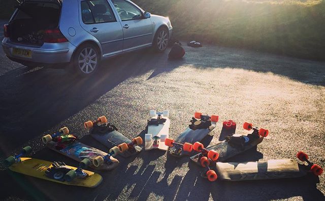 2controversial's tweet image. Sun dialled 
Let the season begin ☀️ @southdownshredders #downhillskateboarding #longboarding #skateswithmates