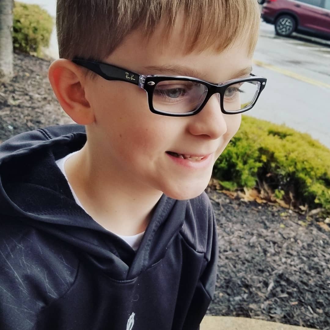 Kierah_Rose's tweet image. This guy. 💙
#firstpairofspecs #anintellect