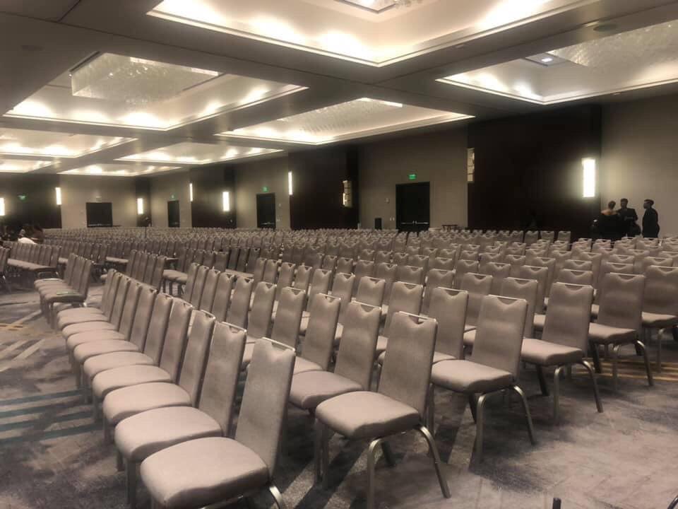 Tamakiasmith's tweet photo. Keep people in your life that challenge you to be a BETTER you....
Iron sharpens iron...
‘Dull’ blades lose battles...
When 1 man coaching and mentoring 1000 Women come together to win!!! Can you say EPIC!! #WhoIsInYourCircle #Entrepreneur’s #FemaleCEO #BossChick’s https://t.co/dy5sowIjFb