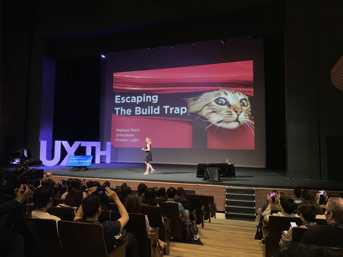 voravana's tweet photo. 1st Thai UX Conf. 
Many interesting talks and the topics were diverse, from UX in general to using VR for better service to product management. Thai UX community is growing fast and strong. Looking forward to attending the workshop today. #UXTHConf2019 #uxth #uxth2019 https://t.co/IE6xzug50B