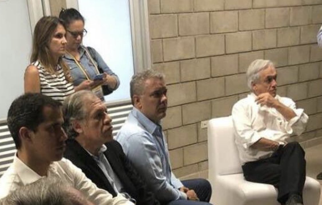 rmessuti's tweet photo. Comenzó la depresión de los disociados... ésta historia continuará!
Seguiremos venciendo con la conciencia despierta del pueblo y la conducción de nuestro Presidente legítimo y constitucional de la República Bolivariana de Venezuela @NicolasMaduro
Que viva la Paz! @jorgerpsuv ✌️ https://t.co/YtIMczMA0g
