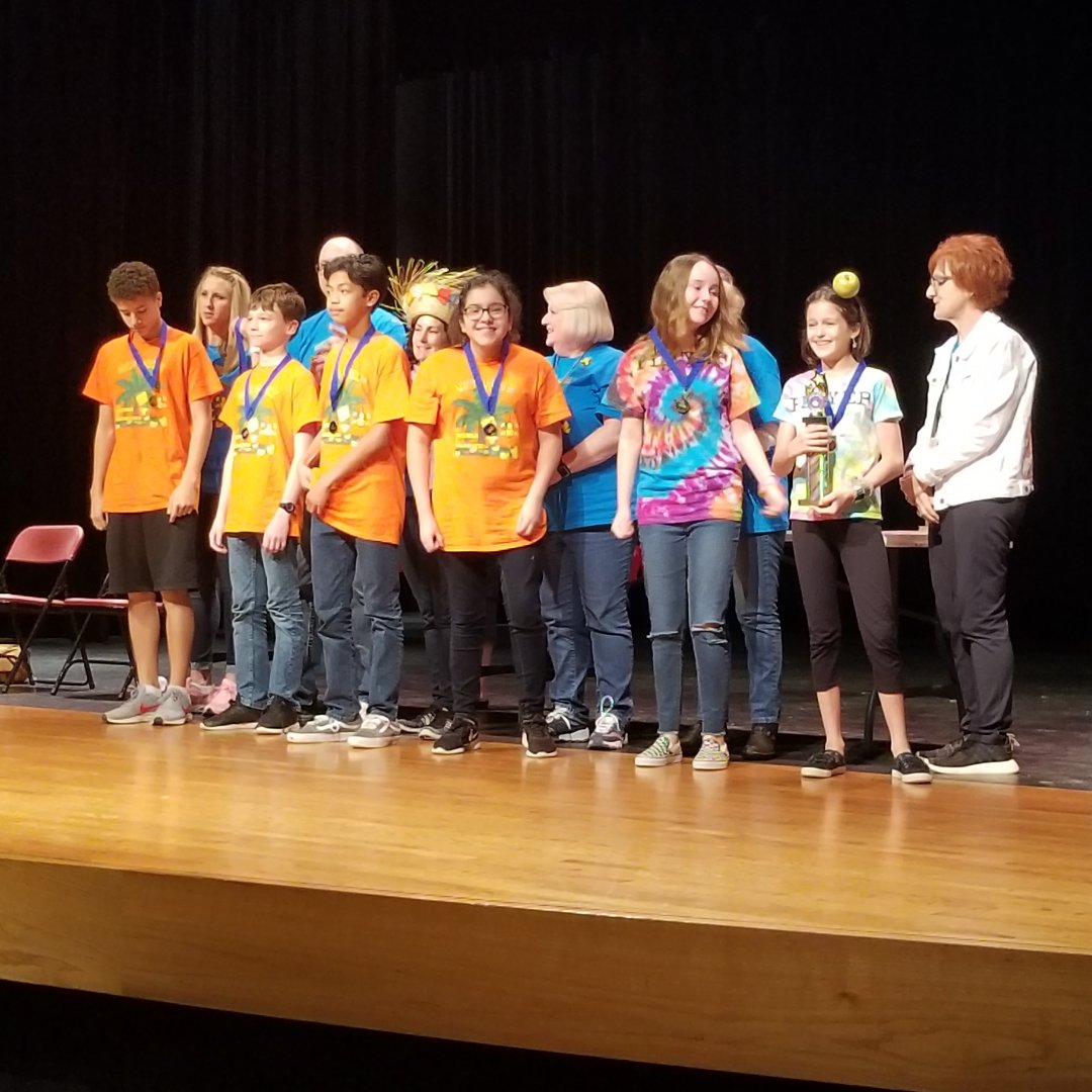 HildebrandtCTE's tweet image. Oh yes we are... going to state! #HISMustangNation 
#MomentsInKlein 
#escapeartists