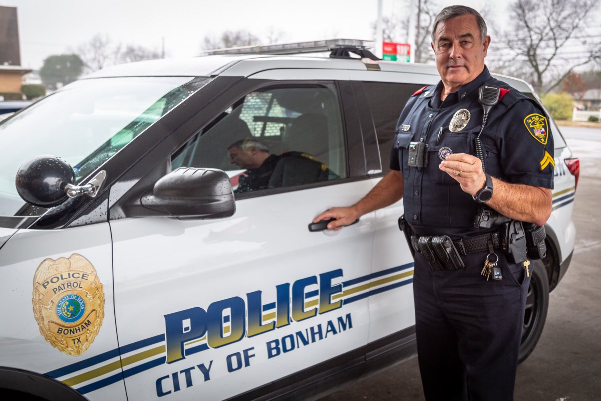 Protecting The Blue On Twitter Corporal With Bonham Texas Police Department And His New Good Luck Charm A Protecting The Blue Challenge Coin Protectingtheblue Lawenforcement Thinblueline Bonhampolice Becarefuloutthere Https T Co Ewplmccfno